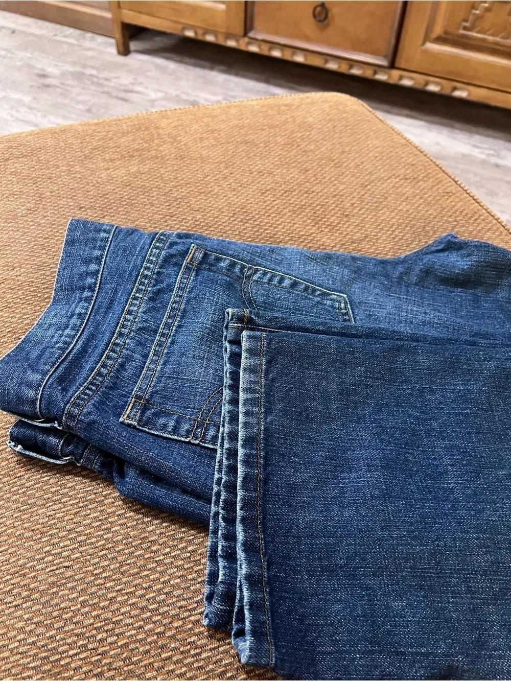 CHAPS DENIM STRAIGHT FIT 34X32 MSRP $79 EUC Men’s Chaps jeans